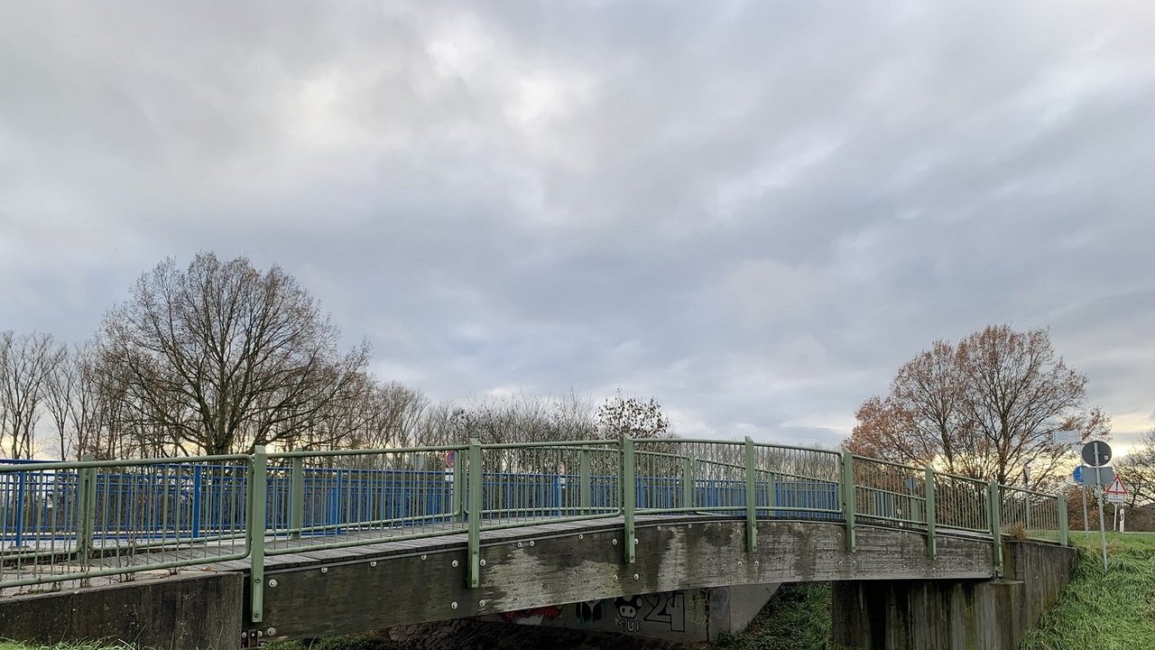 Radwegbrücke bei Hemsbach über die Weschnitz