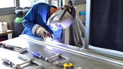 Schweißer bei der Arbeit Schweißer bei der Arbeit ©industrieblick - fotolia.com