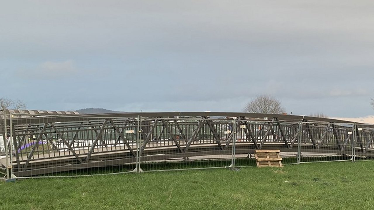 Die neuen Aluminiumbrücken warten auf ihren Einsatz