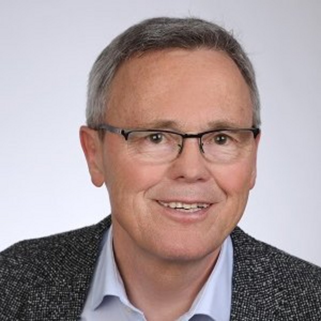 Reinhard Niederbühl, Ehrenamtliche Ansprechperson für die Ombudsperson in der Flüchtlingserstaufnahme beim Regierungspräsidium Karlsruhe