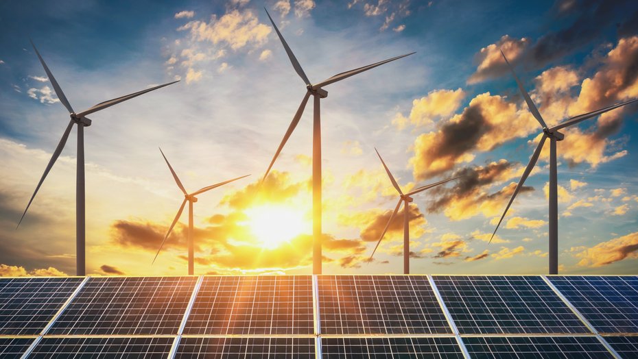 Windkraftanlage mit Solaranlage Windkraftanlage mit Solaranlage