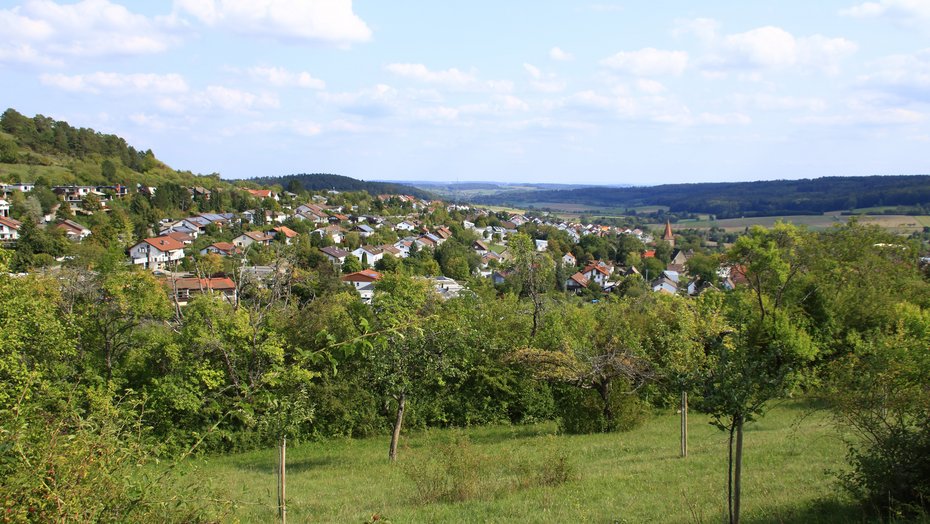 Blick auf den Ort Simmozheim bei Calw im Landkreis Calw
