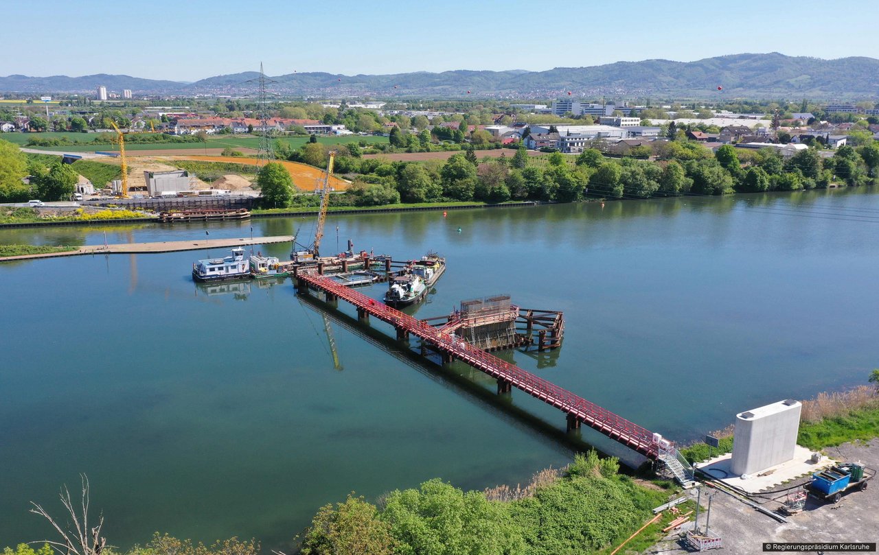 L 597 Neckarbrücke Herstellung Flusspfeiler - Blickrichtung Nordost