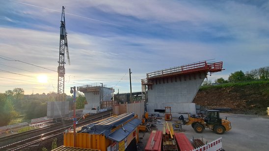 Blick Richtung Süden auf die neu hergestellten Widerlager
