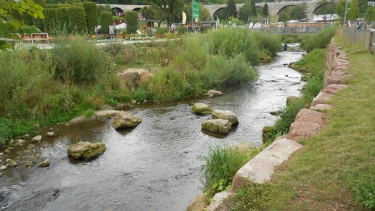 Gelände der Landesgartenschau - Zufluss der Waldach zur Nagold in Nagold