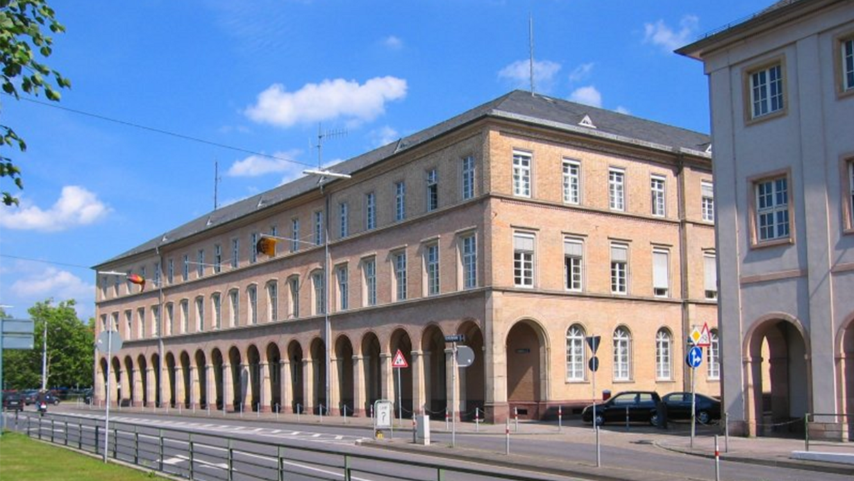 Dienstgebäude Schlossplatz 1-3