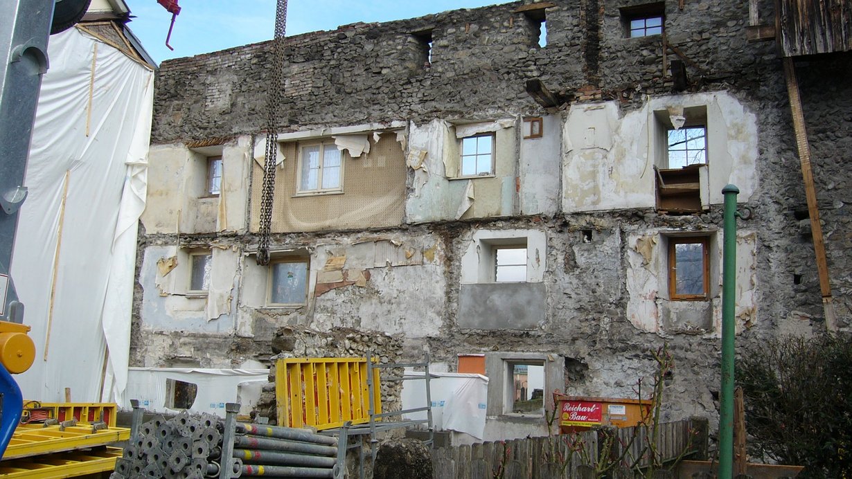 Fassade eines zu sanierenden Gebäudes ©Regierungspräsidium Karlsruhe