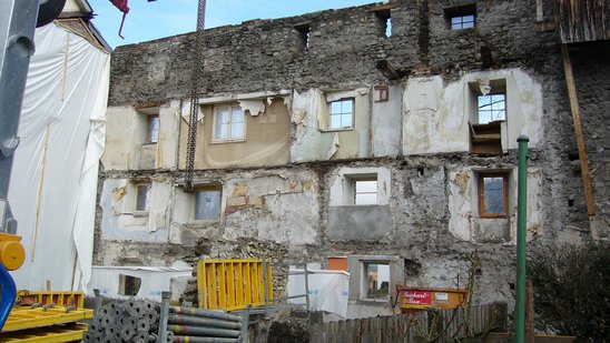 Fassade eines zu sanierenden Gebäudes ©Regierungspräsidium Karlsruhe