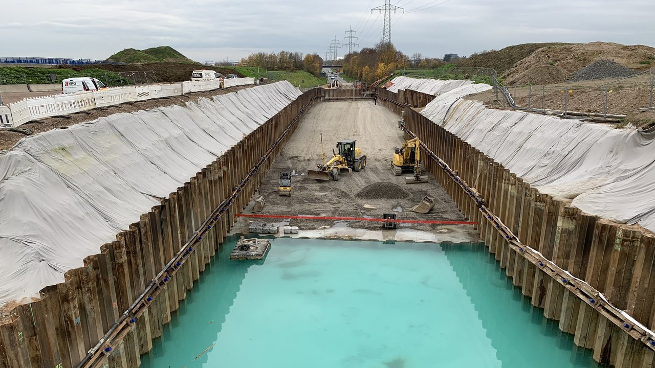 Bau der künftigen Wirtschaftswegbrücke über die Verbindungsrampe im Knotenpunkt L 597 / L 637