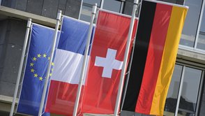 Europäische, französische, schweizer und deutsche Flagge
